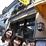Hostal Happy *