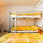 Hostal Happy Entrelagos
